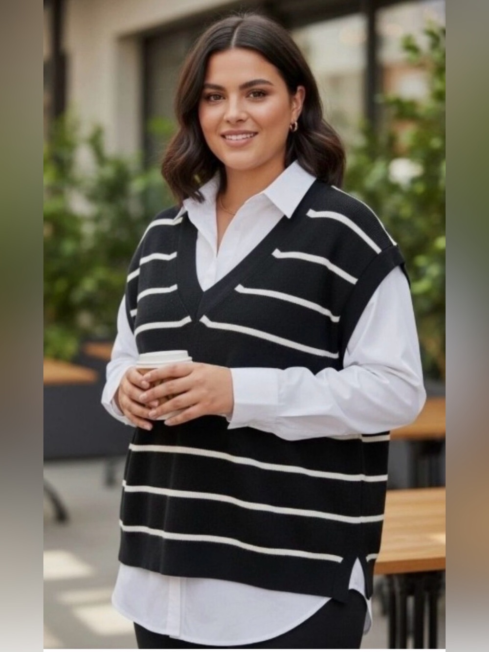 NWOT AVA & VIV Black & White Striped V-Neck Knit Sweater Vest